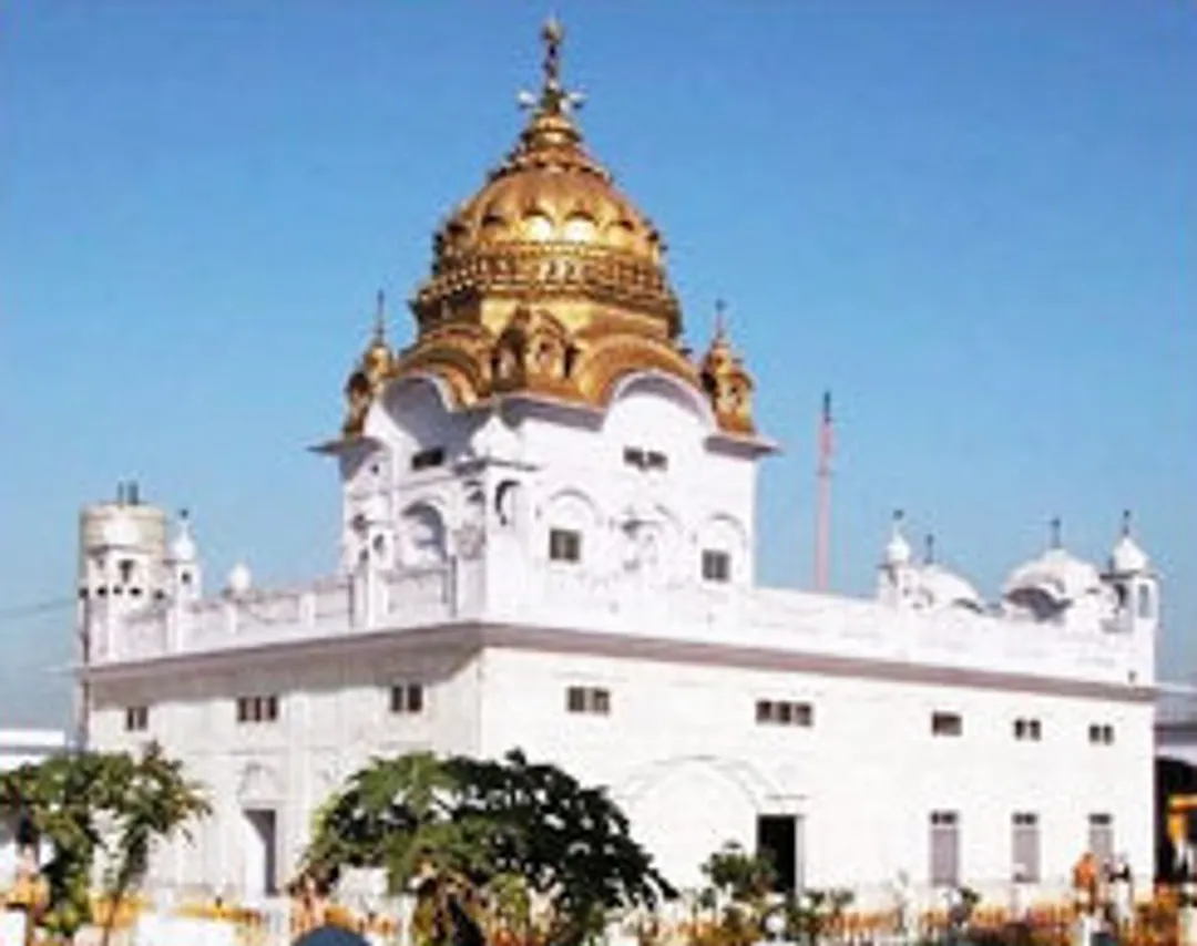 Dera Baba Nanak - Wikipedia