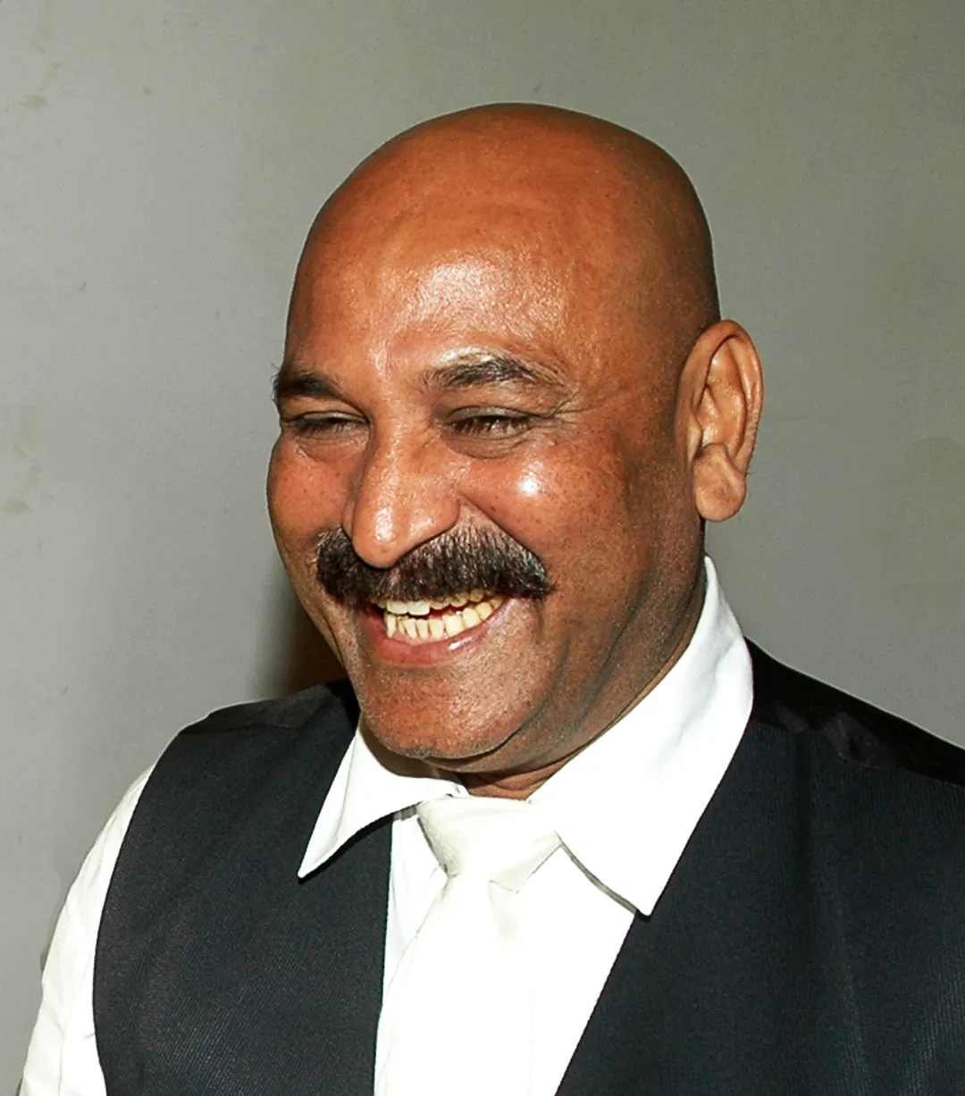 Ashok Banthia - Wikipedia