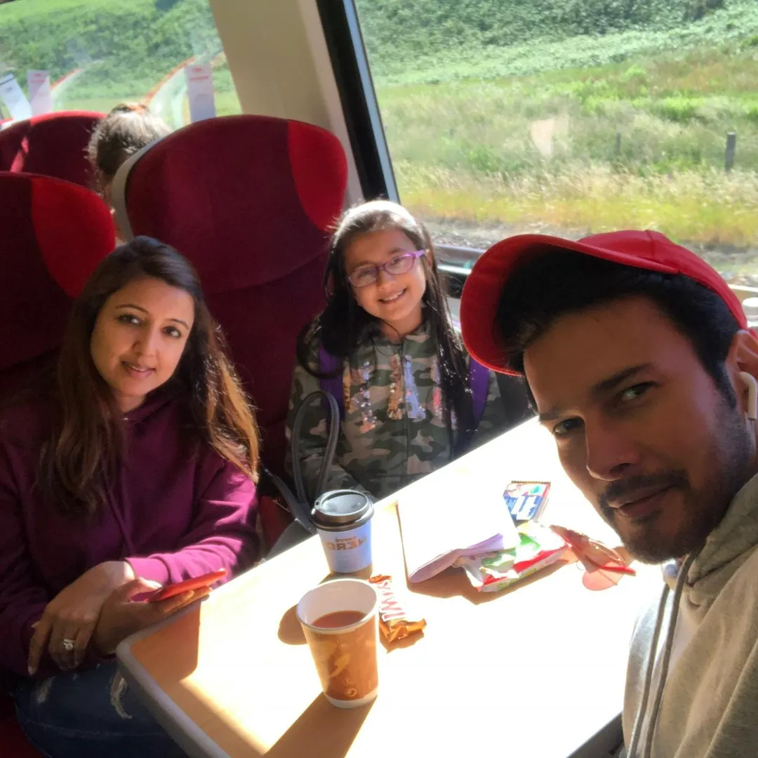 I love to cook whenever I travel - Rajneesh Duggal