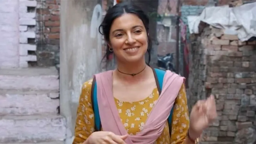 Ek Chatur Naar का Teaser हुआ Out, कॉमेडी ड्रामा से भरपूर इस फिल्म की कहानी  क्या होगी खास ?