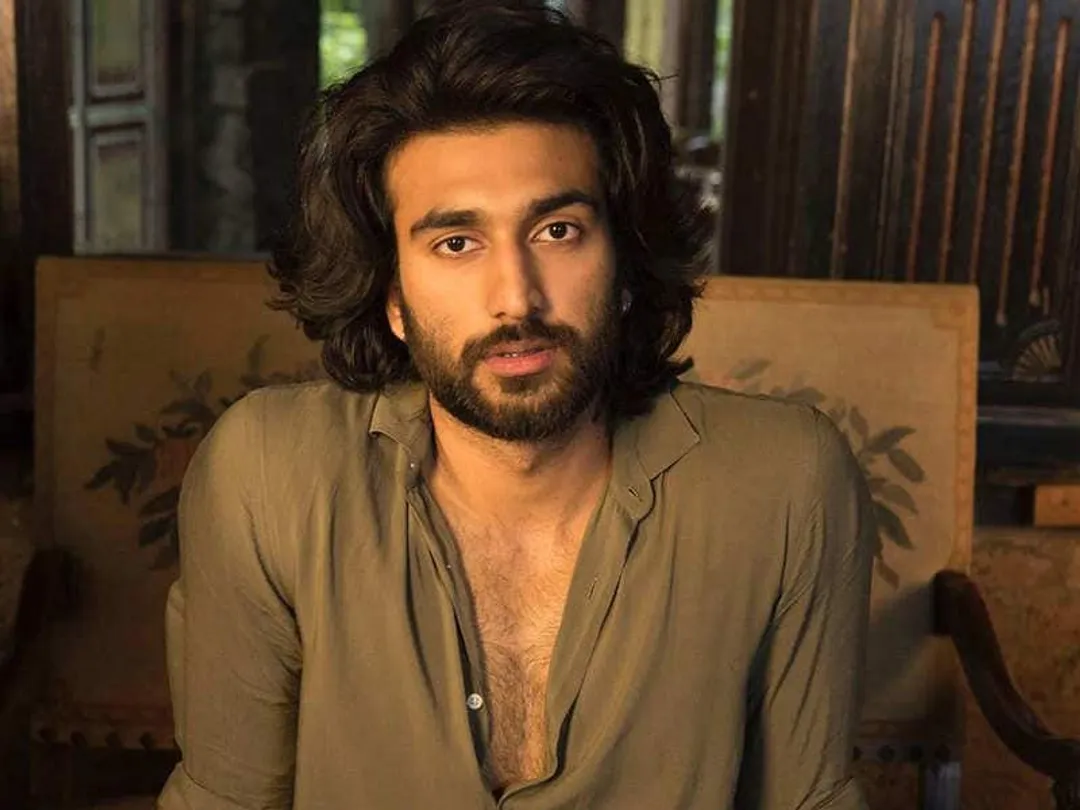 Javed Jaffrey on meezan jaffrey bollywood career | बेटे मीजान को लेकर बोले  जावेद जाफरी- \'उसका ध्यान स्टार अभिनेता बनने पर है\'