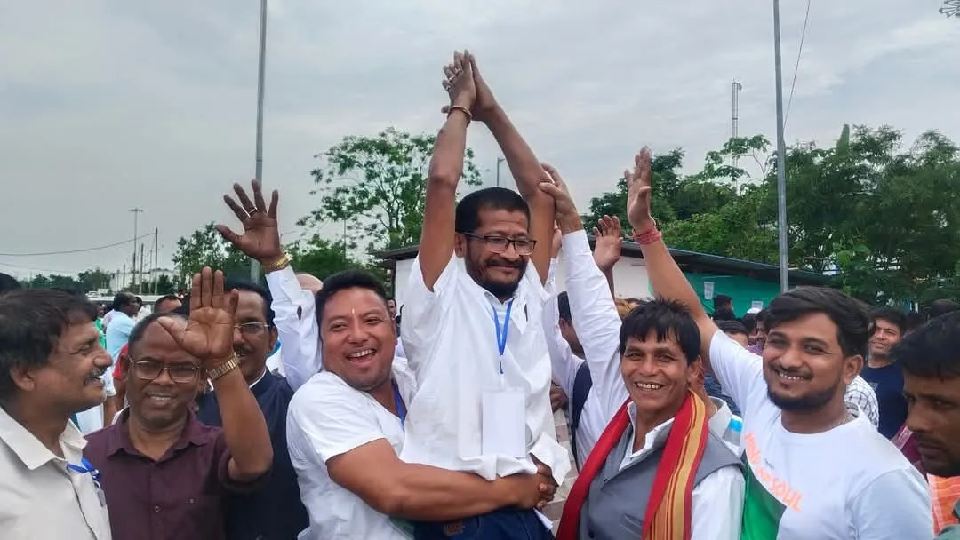 িুপিপ