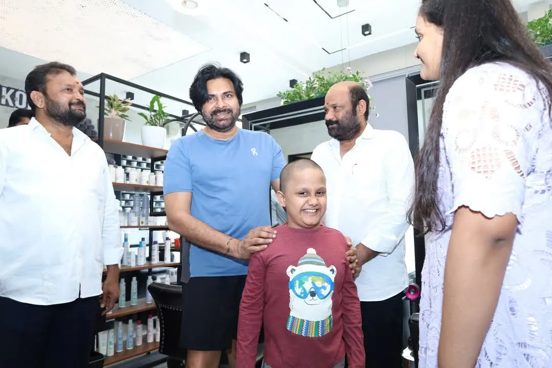 Pawan at Vijayawada Salon Koniki  3rd