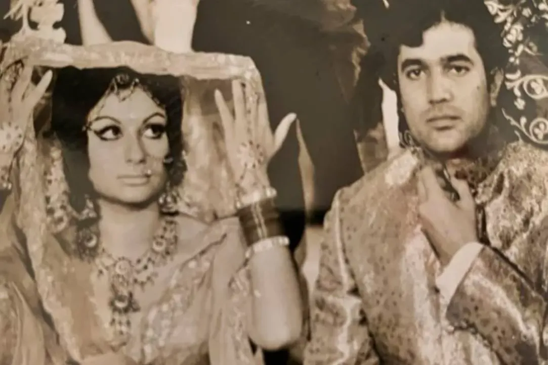 Look at Sharmila Tagore and Rajesh Khanna's timeless bond! - The Statesman
