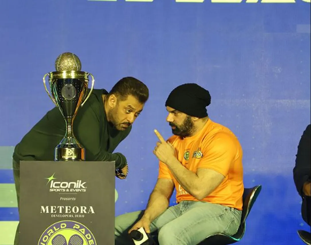 Salman Khan arrived at the event to support sohail khan (2)