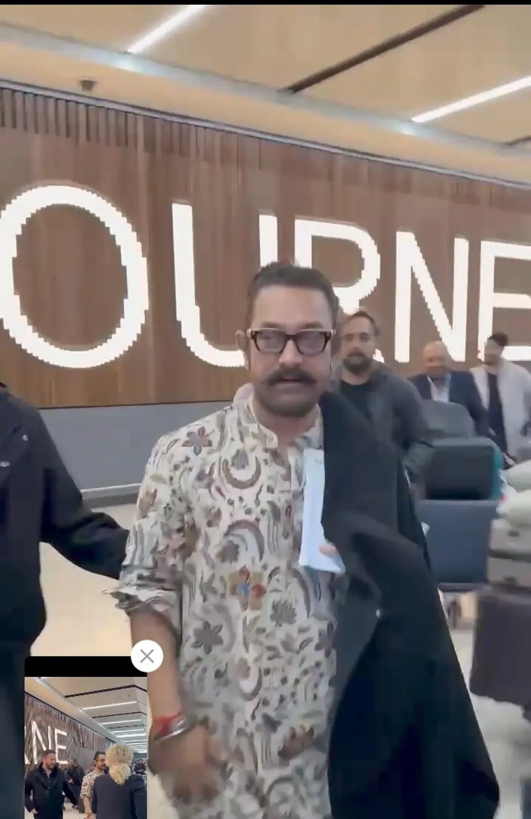 Aamir Khan Arrives in Melbourne with Director Gauri Shinde