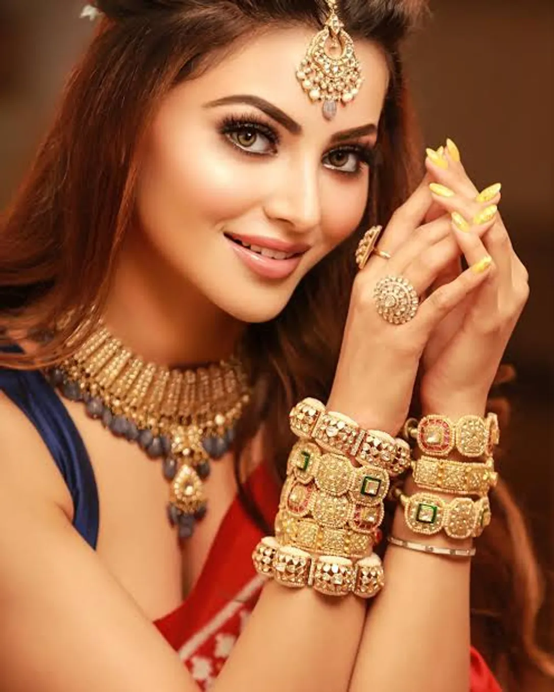 Urvashi Rautela (4)