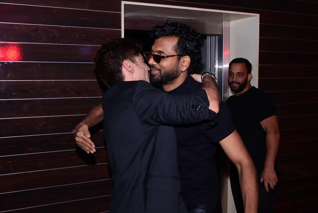 Murderbaad Screening
