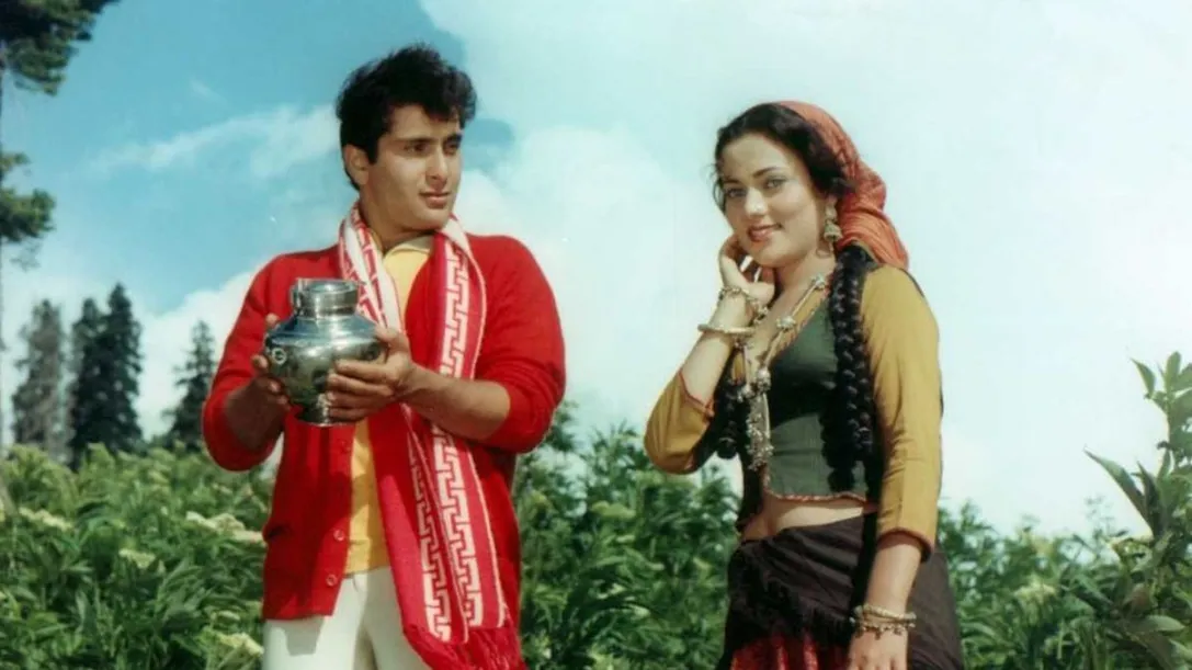 Remember Rajiv Kapoor's Ram Teri Ganga Maili co-actor Mandakini? Here's  what she has been upto | Celebrities News – India TV