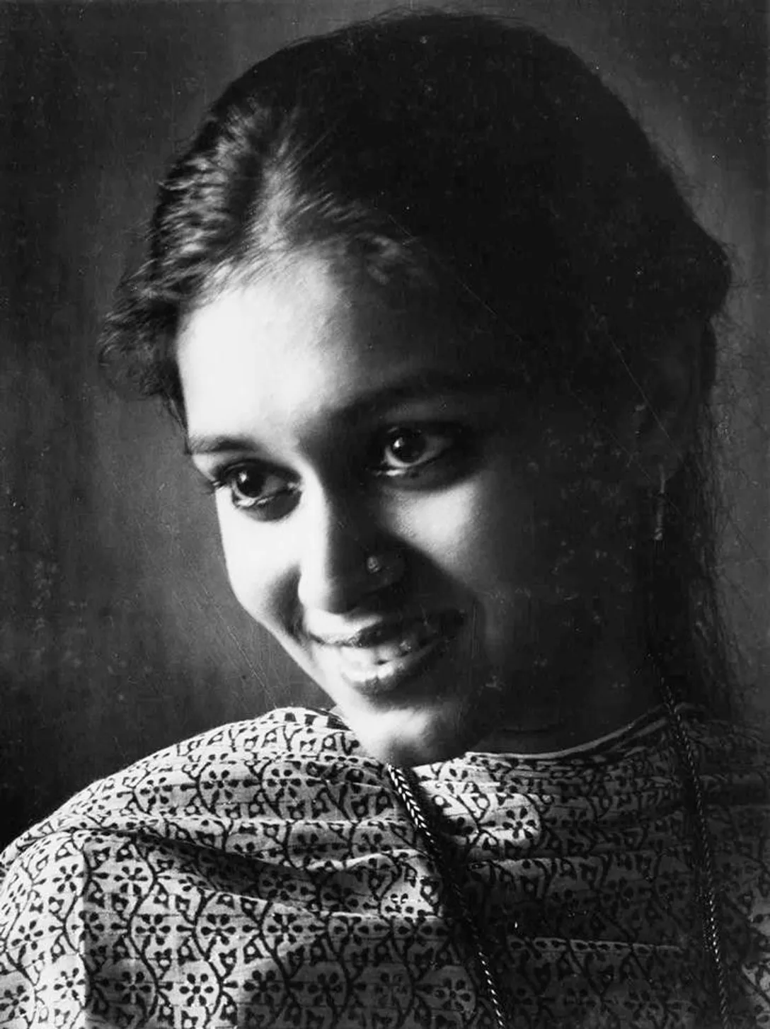 The elder daughter of veteran stage and screen actor Dina Pathak, Supriya  Pathak has proved her…