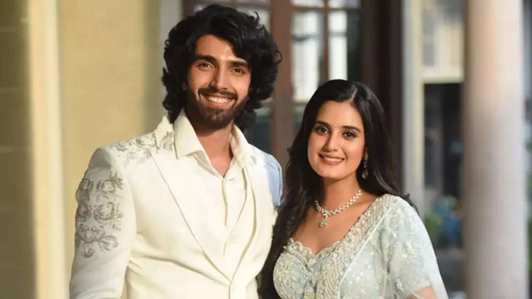 Ayushi and Bharat go beyond conventions of typical love story in 'Jaane  Anjaane Hum Mile' - Daijiworld.com