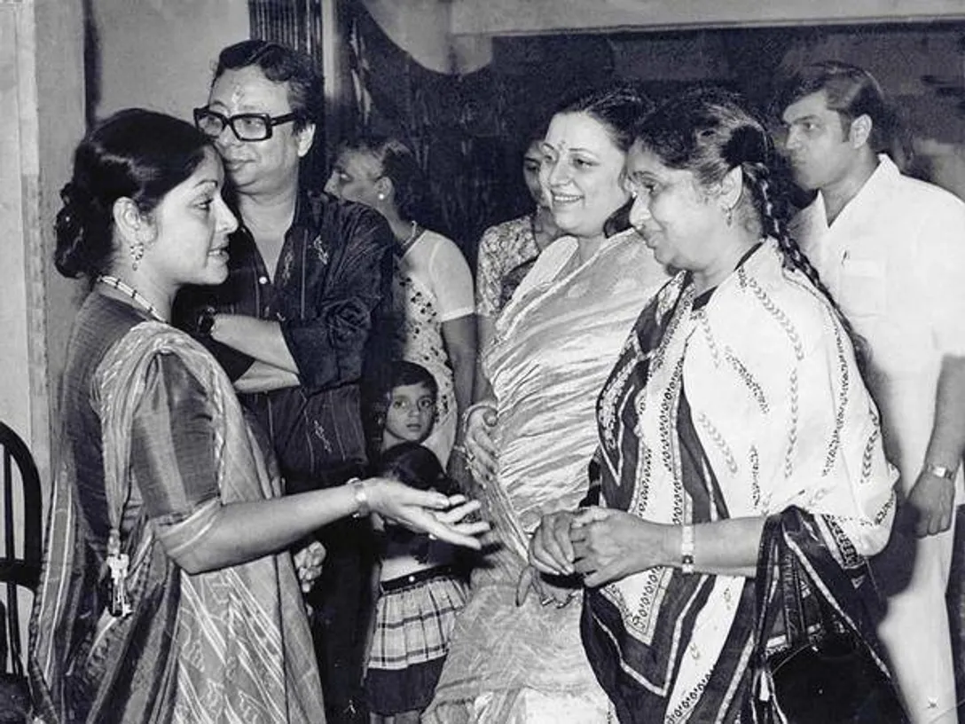 RD Burman with Asha Bhosale, Rakhee & others / Asha Bhosle - Bollywood  Photos