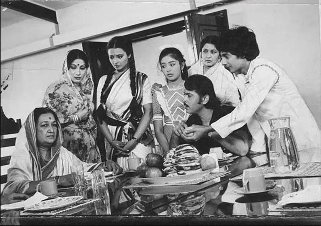 Dina Pathak family