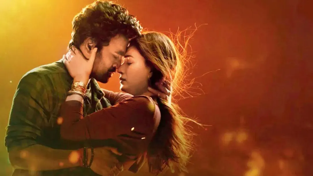 (L-R) Dhanush and Kriti Sanon in ‘Tere Ishk Mein’