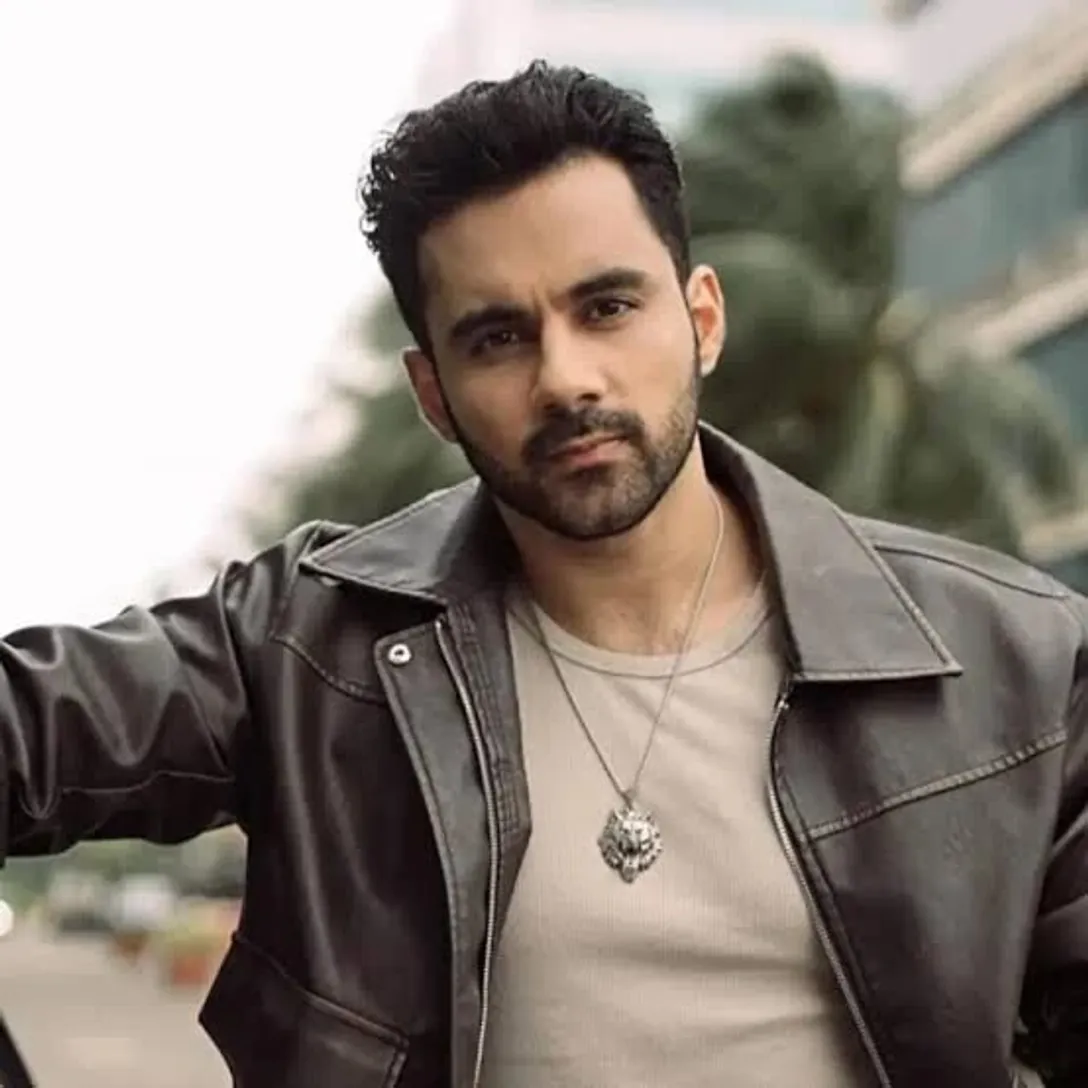 Abhishek Bajaj Enters Bigg Boss 19 - Mabumbe