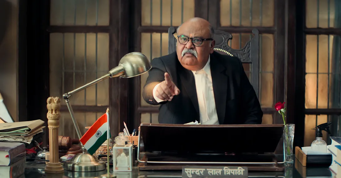 Jolly LLB 3 Teaser Review - Jollys in court together also puts Judge Tripathi (Saurabh Shukla) in a tough spot