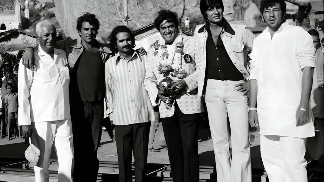How Sholay became director Ramesh Sippy's boldest leap in technology and  marketing - The Hindu