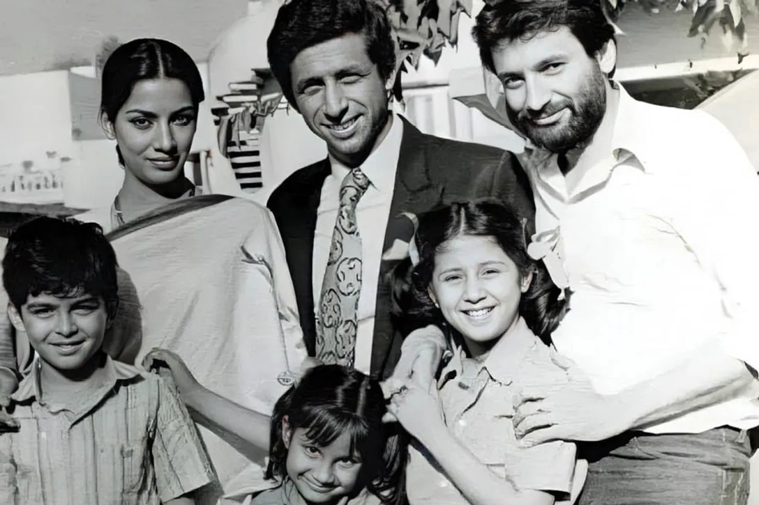 Shekhar Kapur | Shekhar Kapur muses on emotional depth of Masoom after  interaction with female co-passenger on flight: 'It was pure intuition' -  Telegraph India