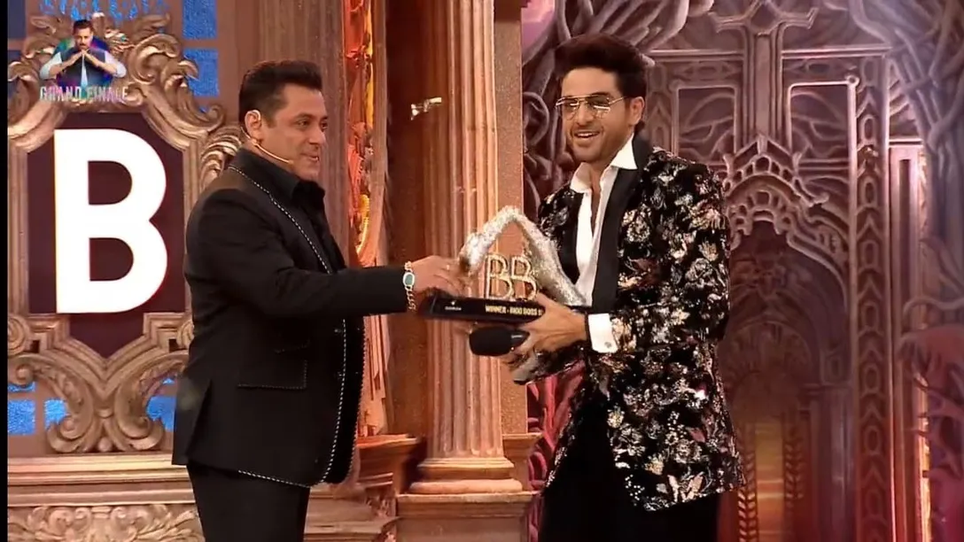 Bigg boss 19 grand finale Gaurav khanna real winner ❤️| grand finale full  episode live from bb - YouTube