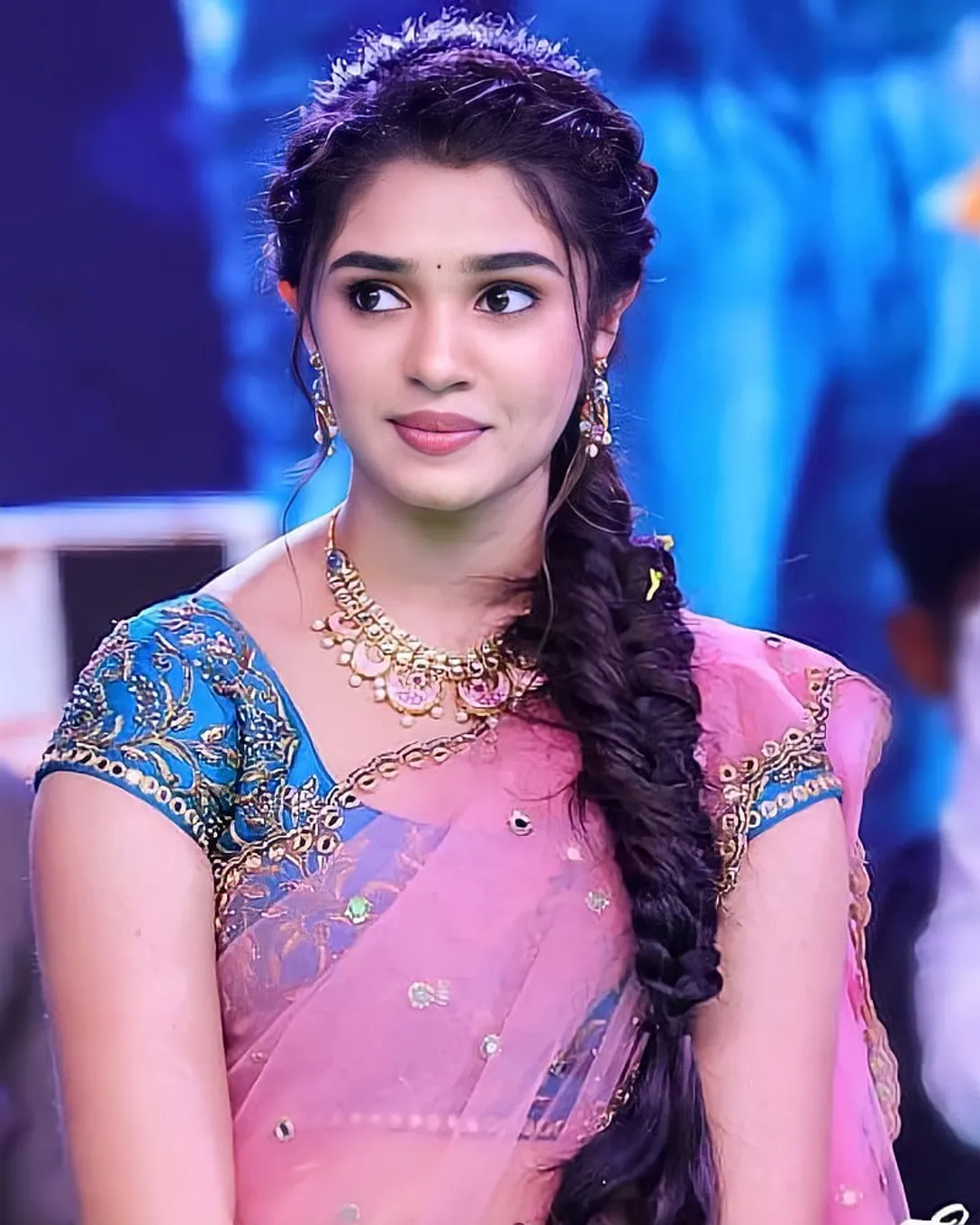 HD krithi shetty wallpapers
