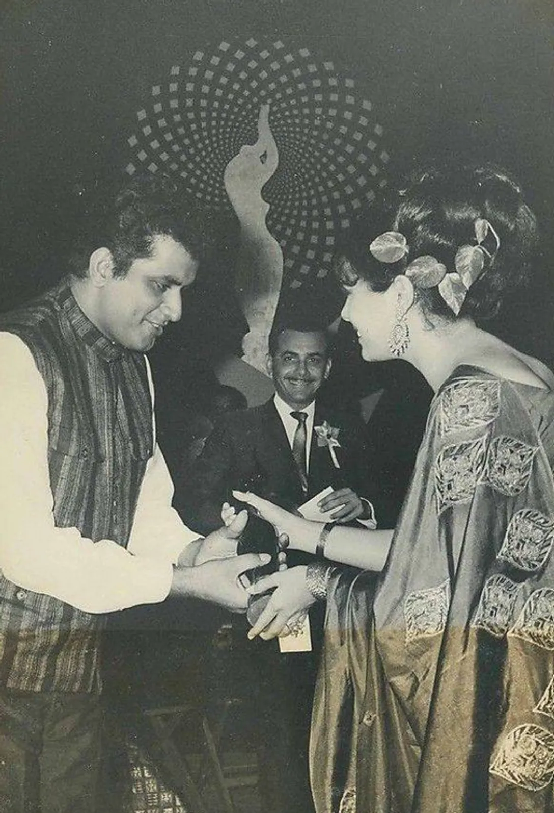 Awards Won By Late Manoj Kumar; A National Film Award, 7 Filmfare Awards! -  Instant Bollywood
