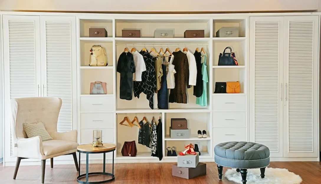 Ready to shoot sets available at Famous Studios