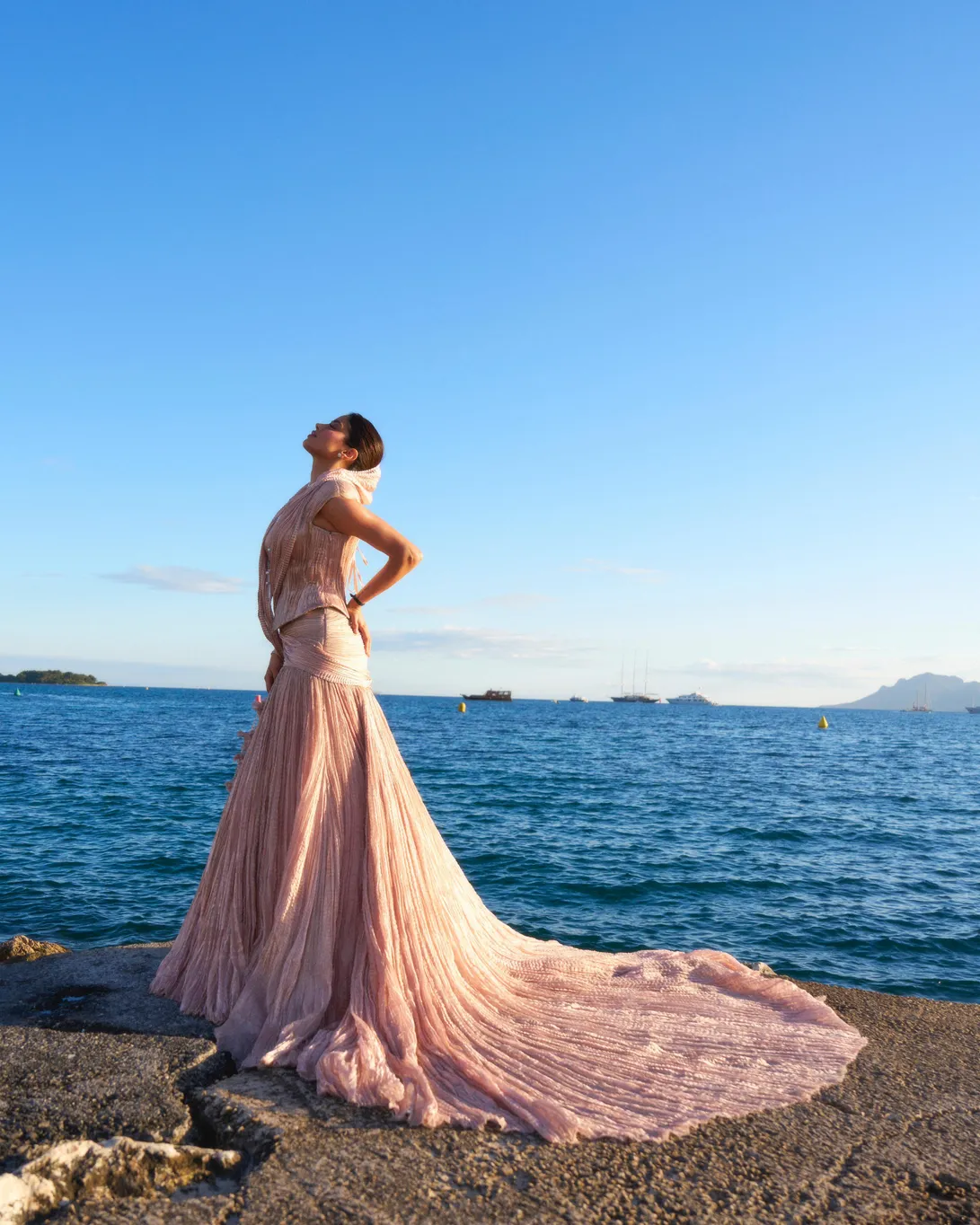 Janhvi Kapoor Cannes Debut photo (3)