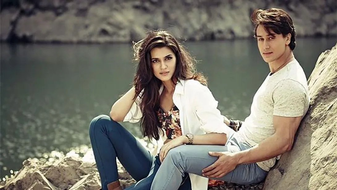Kriti Sanon celebrates 7 years in Bollywood, calls it the best phase of her  life - India Today