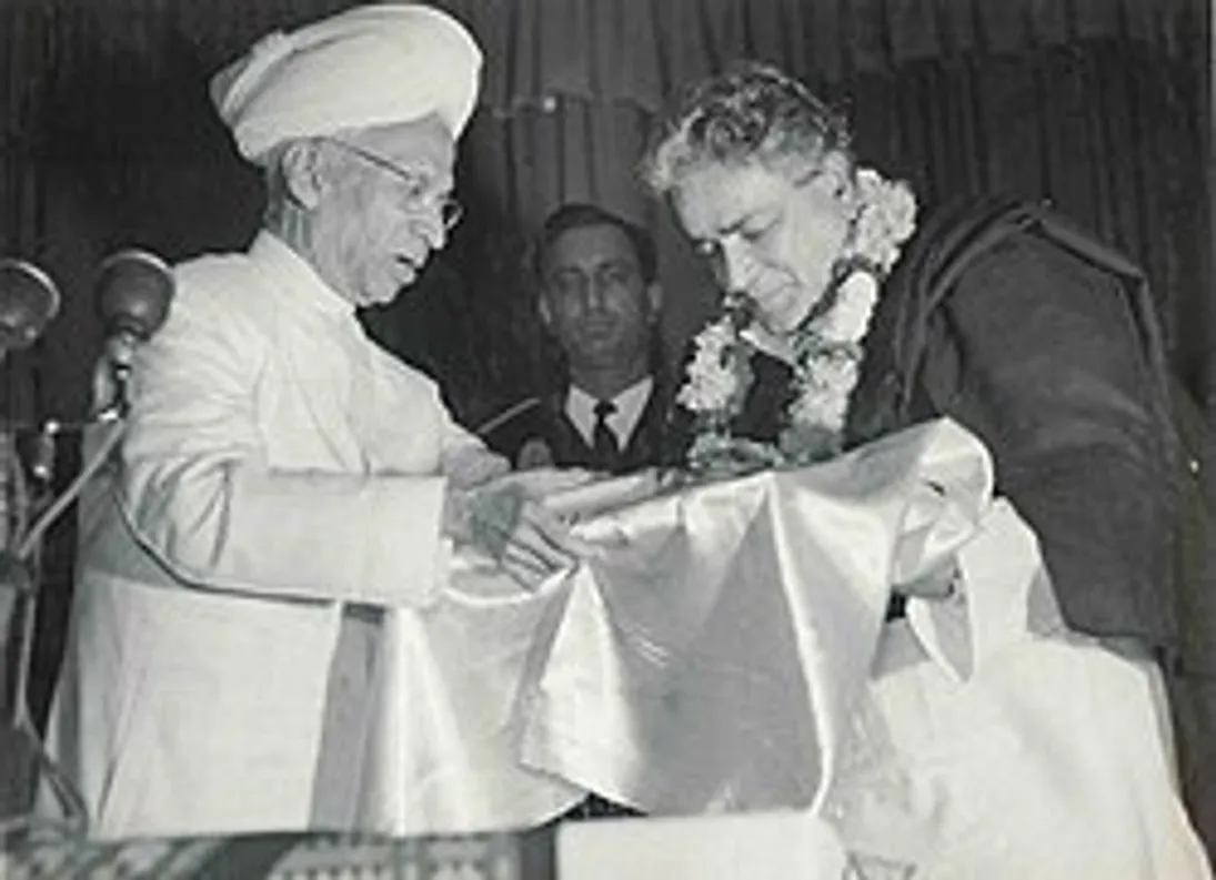 Prithviraj Kapoor - Wikipedia