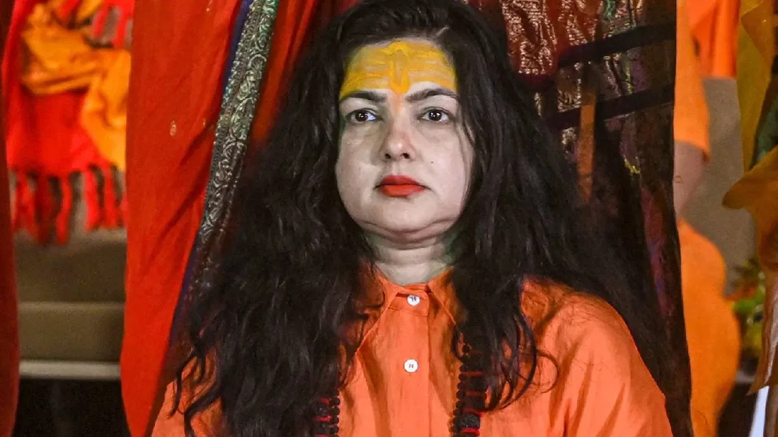 ममता कुलकर्णी 