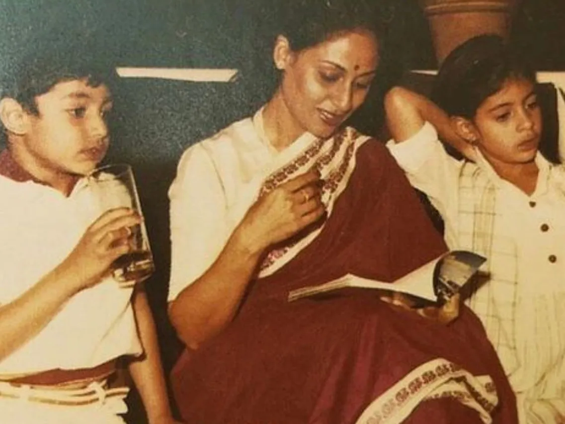 jaya bachchan children