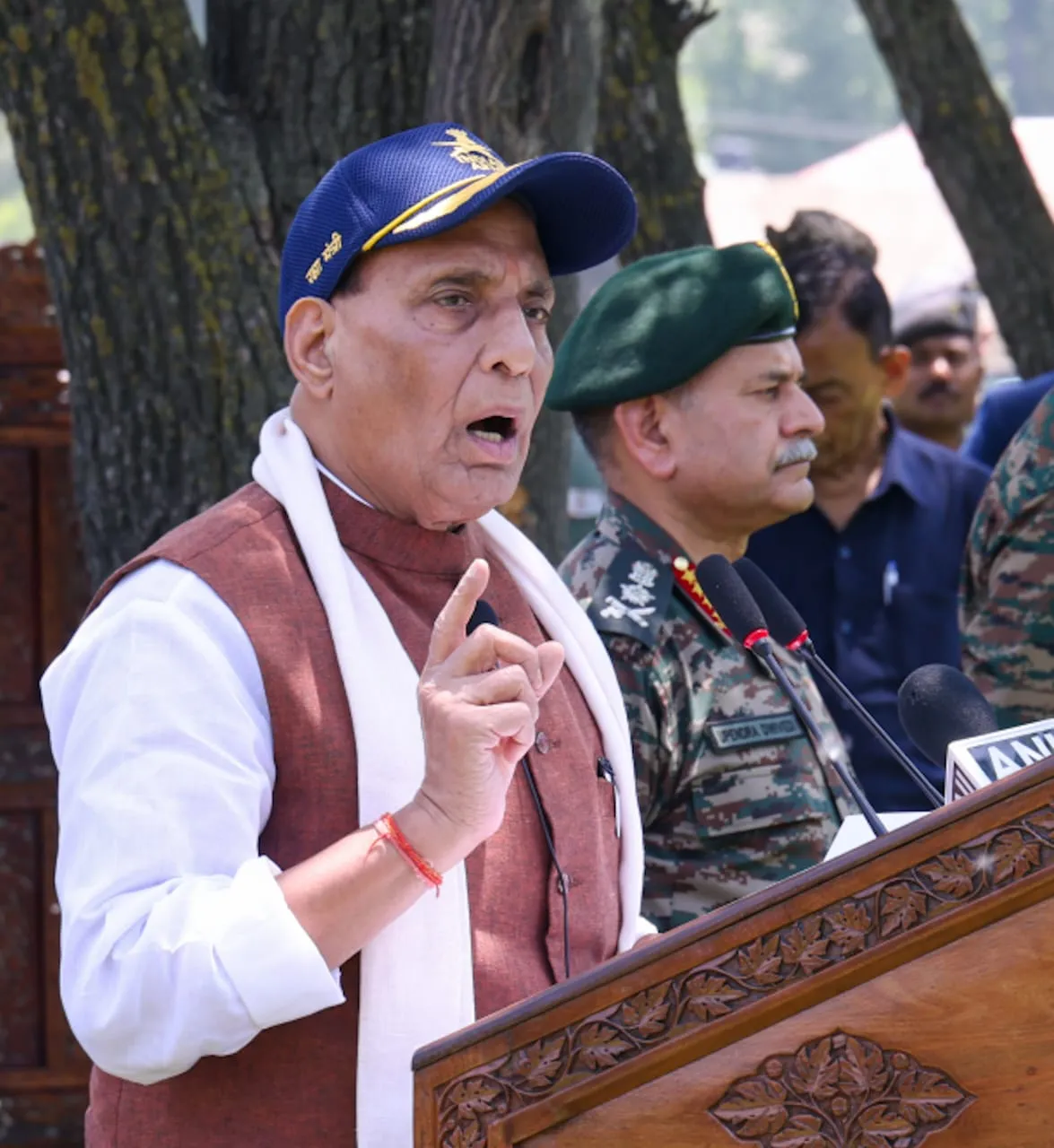 পাকিস্তান আৰু সন্ত্ৰাসবাদক তীব্ৰ সমালোচনা