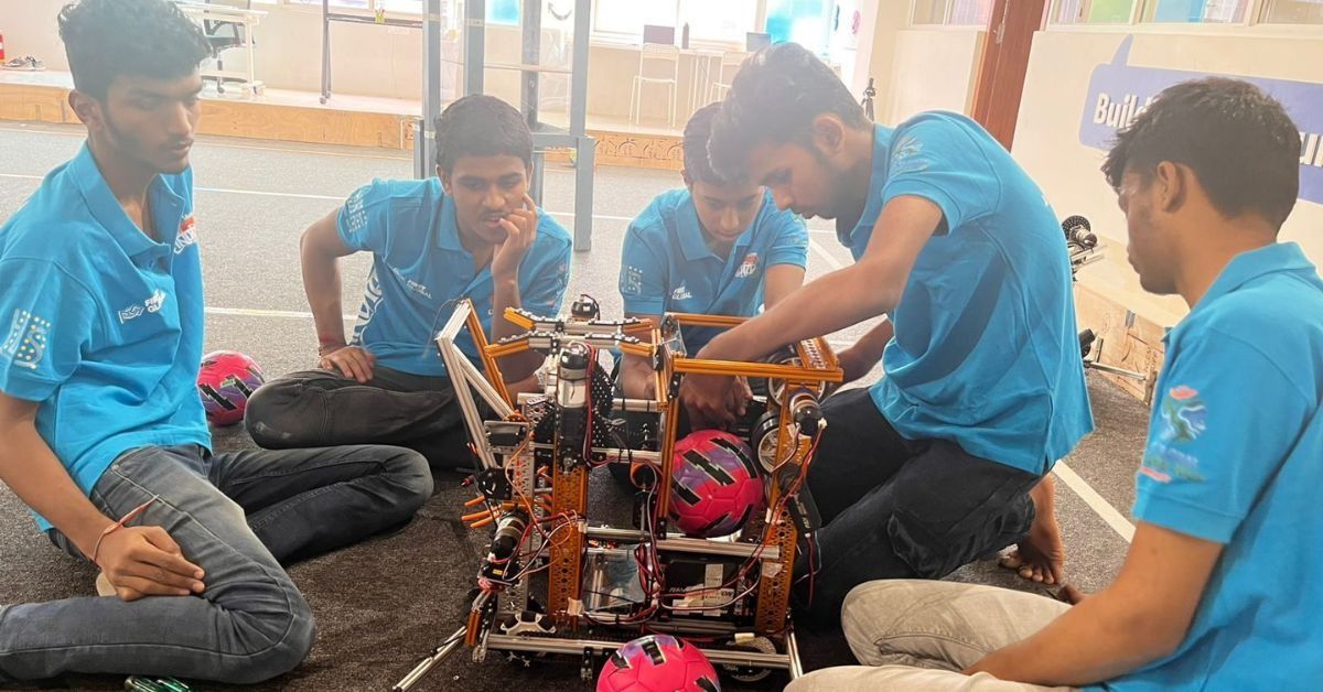 From Tinkering in a Small Lab to Panama: How 5 Bengaluru Teens Are Taking India to the Global Robotics Stage
