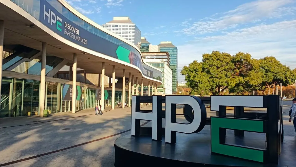 dqindia.com - DQINDIA Online - HPE brings AMD Helios AI rack-scale architecture to CSPs