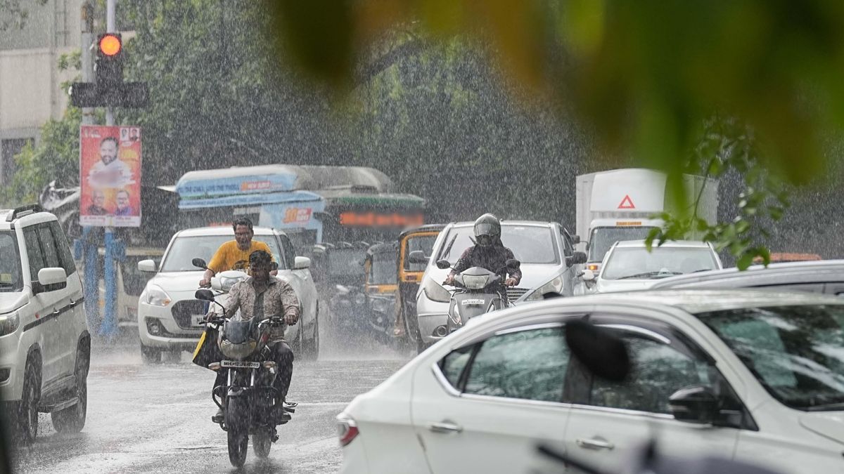 Kerala Rain: സംസ്ഥാനത്ത് ഇന്നും ഇടിമിന്നലോടുകൂടിയ മഴ തുടരും; അഞ്ചു ജില്ലകളിൽ മഞ്ഞ അലർട്ട്