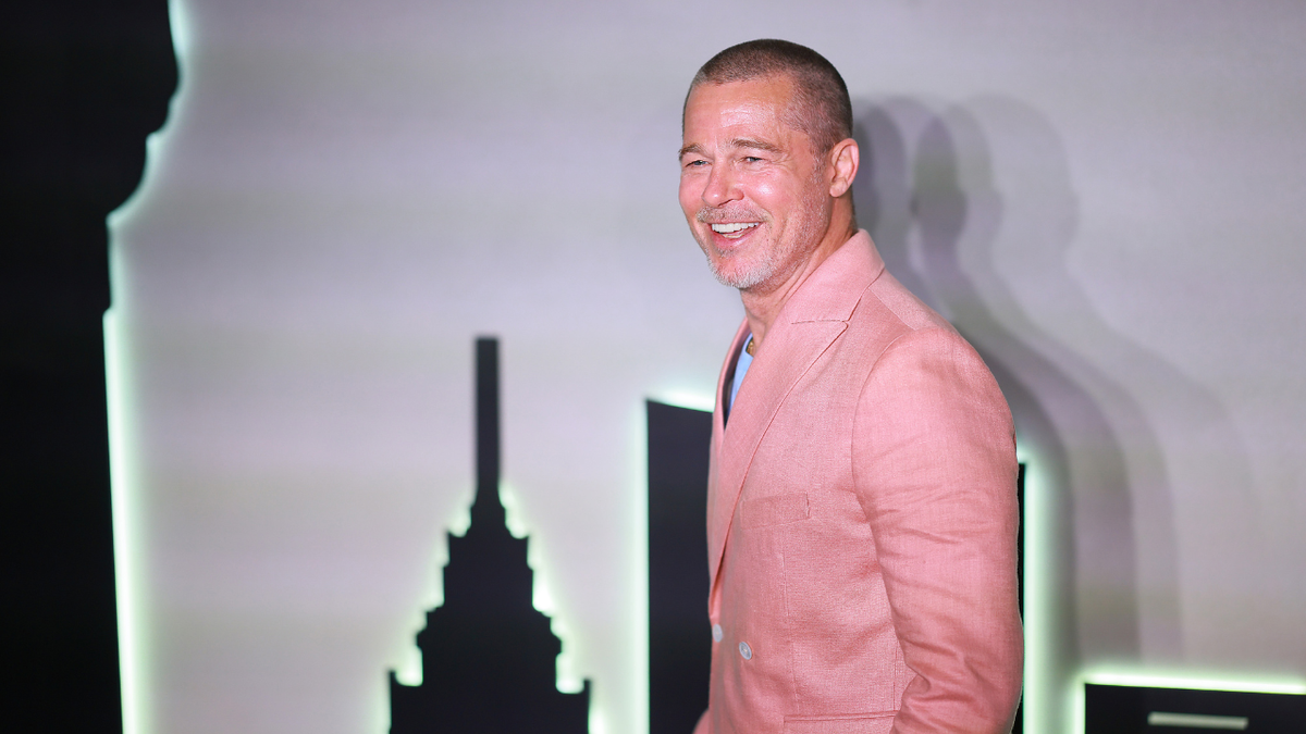 Brad Pitt Warns Young Actors 'Don’t Get Caught Up in Leading Franchises'