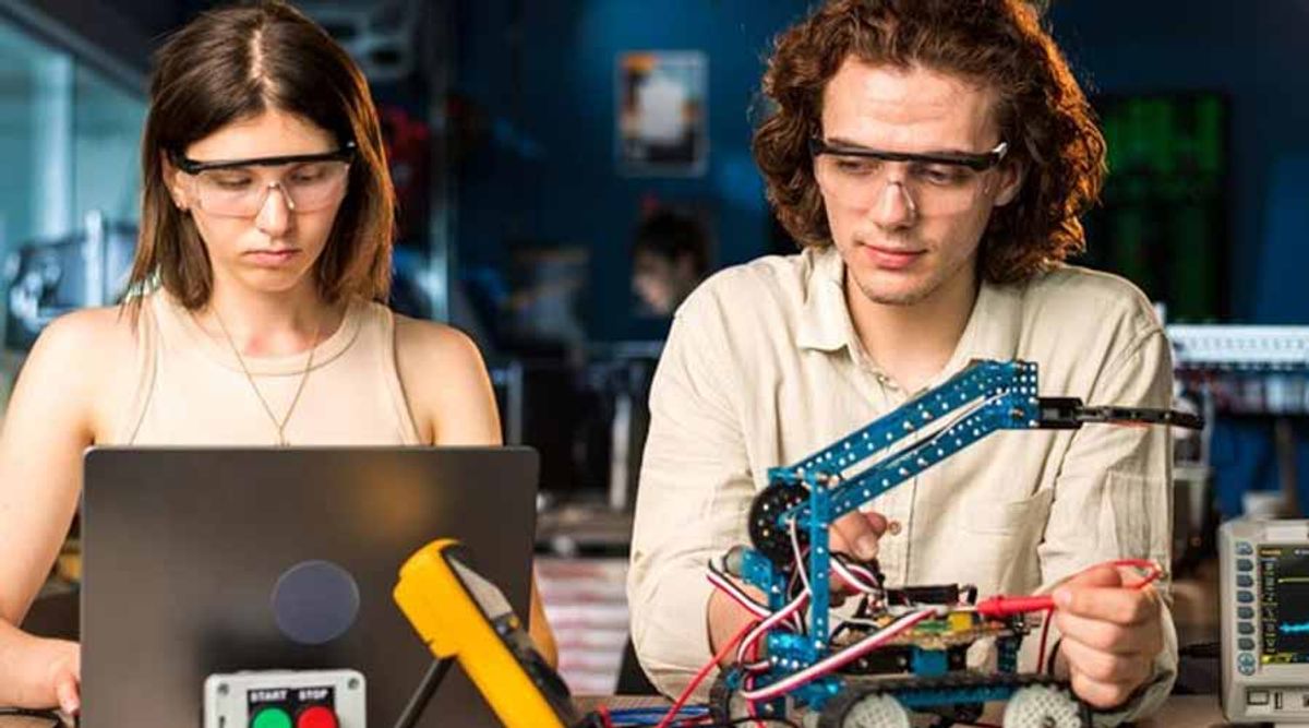 Roadmap to Become a Robotics Engineer in 2024-25