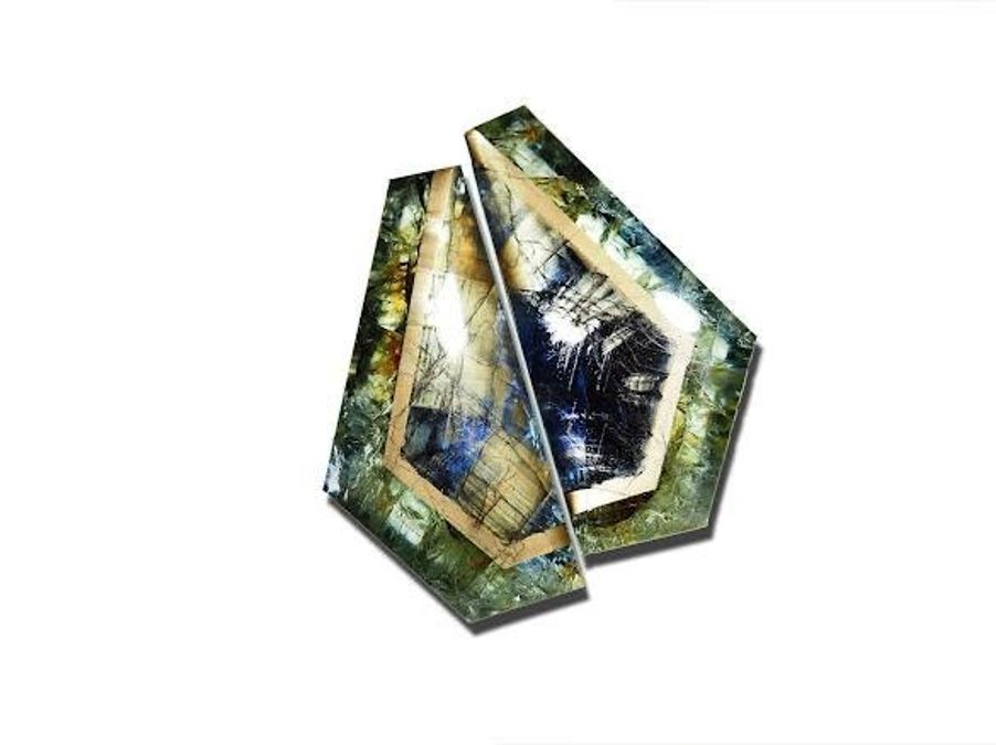 Gold Sheen Sapphire: The Second-Rarest Gemstone, An Emblem of Rarity and Prestige