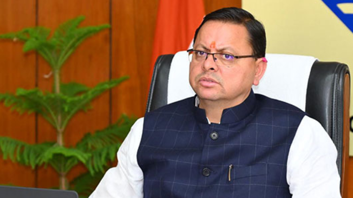 Uk: सीएम हेल्पलाइन के आवेदकों से पुष्कर सिंह धामी ने की बात, उनकी समस्याओं के बारे में पूछा, जानें किसने क्या बताया