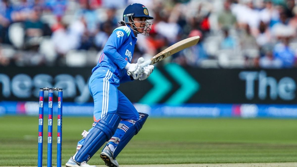 Sport : IND vs ENG: स्मृति मंधाना और दीप्ति शर्मा ने बचाई टीम इंडिया की लाज, दूसरे वनडे में भारत ने इंग्लैंड को दिया 144 रनों का लक्ष्य #INA