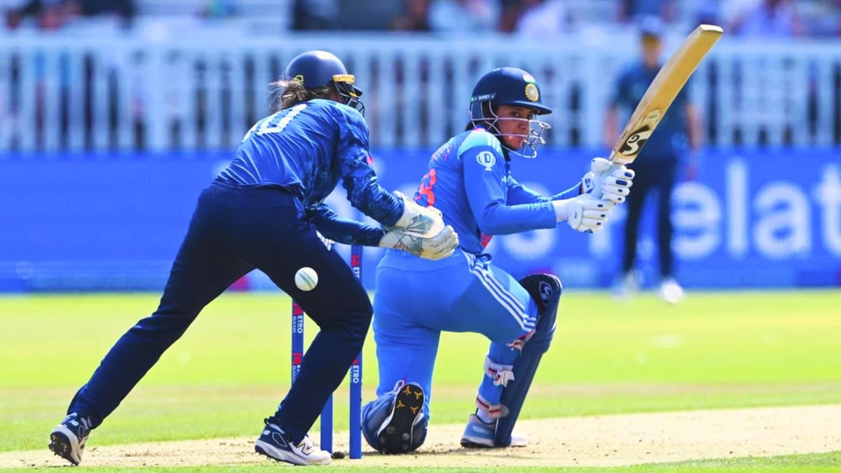 Sport : INDW vs ENGW 2nd ODI: स्मृति मंधाना की पारी गई बेकार, दूसरे वनडे में भारत को इंग्लैंड के हाथों मिली हार #INA