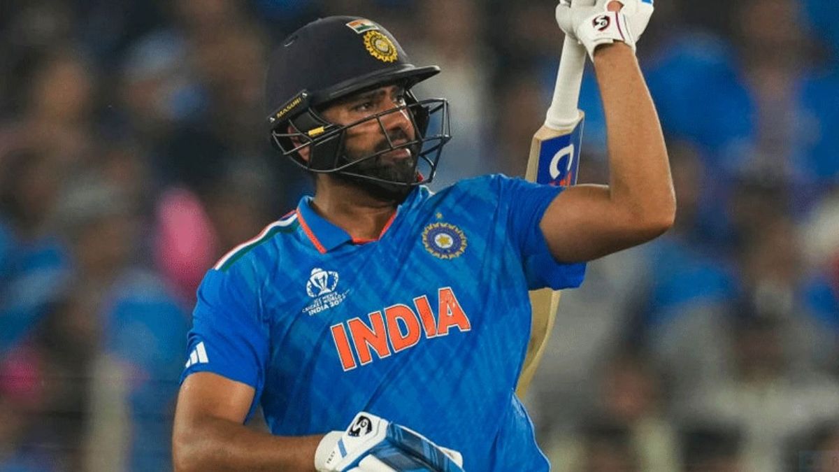 Sport : Rohit Sharma: रोहित शर्मा करियर बचाने के लिए ऑस्ट्रेलिया ए के खिलाफ वनडे सीरीज खेलने को तैयार, रिपोर्ट में खुलासा #INA