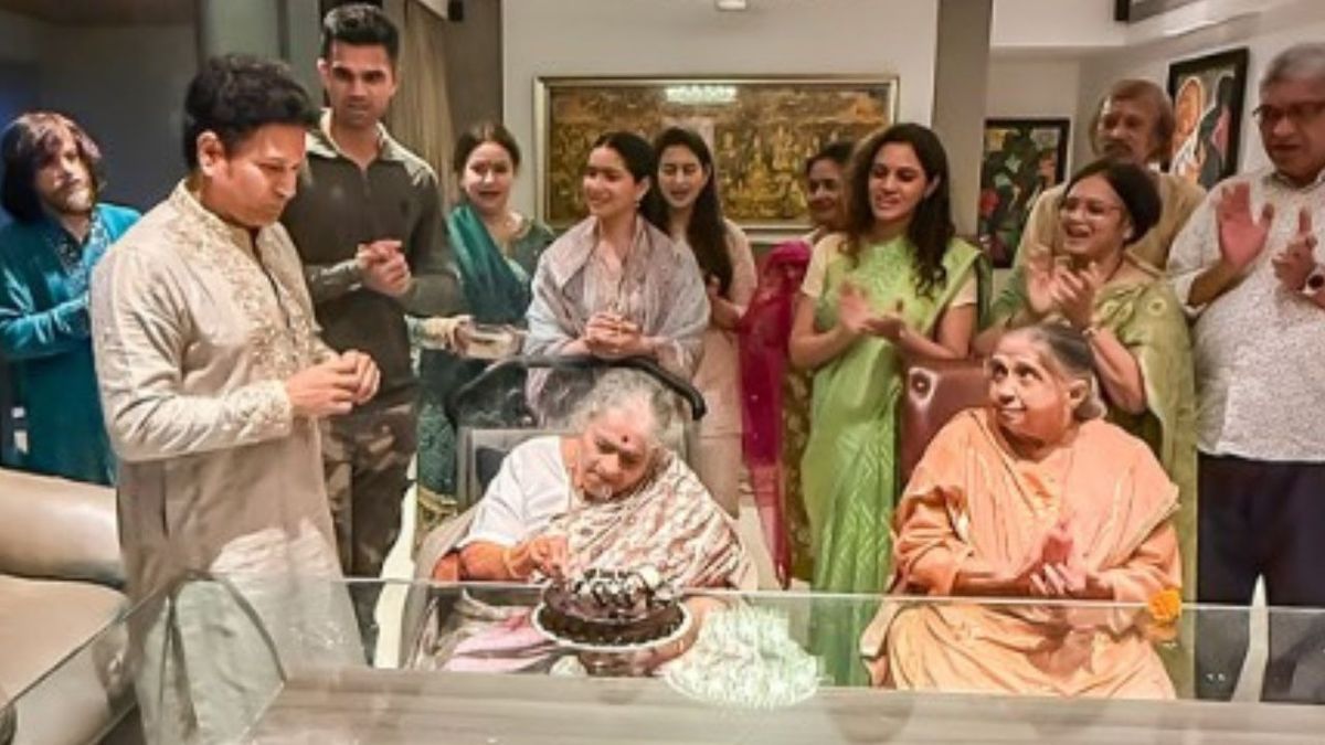 Sport : 'तुम हो इसलिए मैं हूं', सचिन तेंदुलकर ने मां के जन्मदिन पर शेयर किया खास पोस्ट #INA