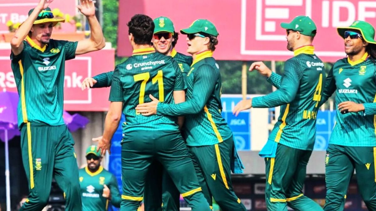 Sport : IND vs SA T20I Series: टी20 सीरीज शुरू होने से पहले साउथ अफ्रीका को लगा बड़ा झटका, टीम के 2 स्टार खिलाड़ी हुए बाहर #INA