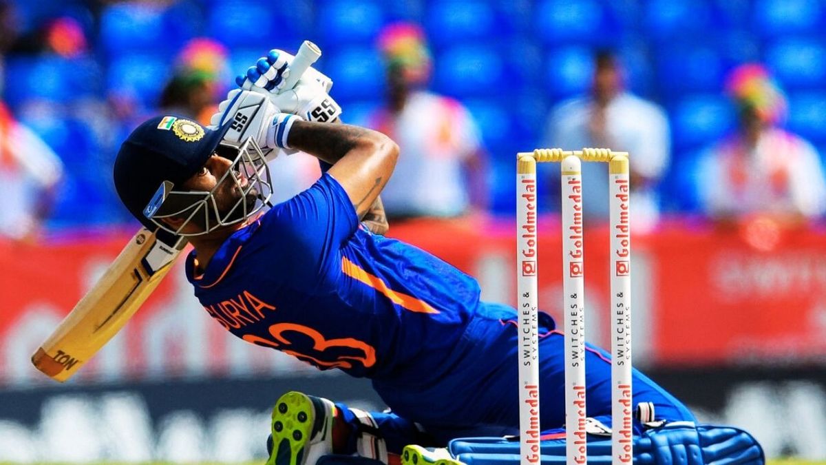 Sport : IND vs SA: सूर्या के पास T20 इंटरनेशनल में नया इतिहास लिखने का मौका, रोहित शर्मा को पछाड़ बन सकते हैं नंबर-1 खिलाड़ी #INA