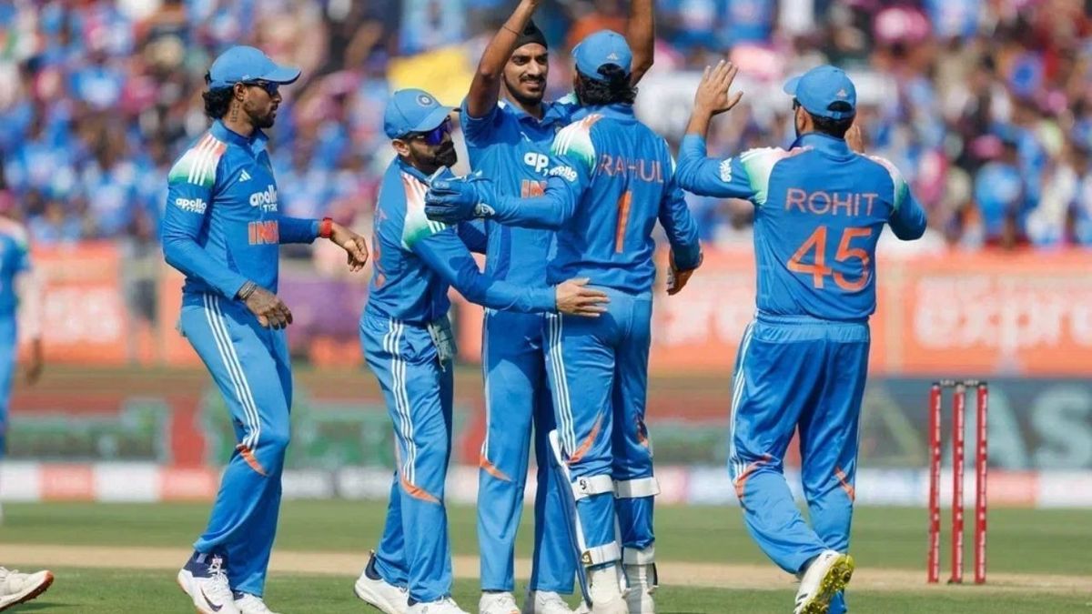 Sport : IND vs SA: वनडे सीरीज के दूसरे मैच में टीम इंडिया से हुई एक बड़ी गलती, ICC ने सुना दी सजा #INA