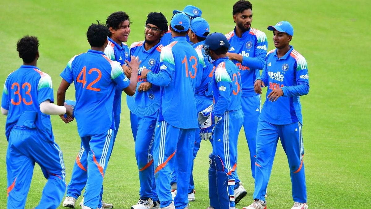Sport : IND U19 vs SA U19: वैभव सूर्यवंशी के कप्तानी में भारत ने साउथ अफ्रीका को 8 विकेट से हराया, सीरीज पर किया कब्जा #INA
