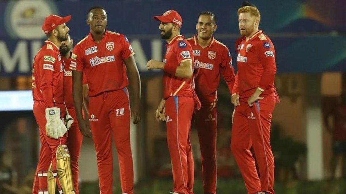 Sport : IPL 2026 में अनसोल्ड रहे विदेशी खिलाड़ी ने मचाया तहलका, 1 ओवर में 5 छक्के ठोक कूटे 34 रन #INA