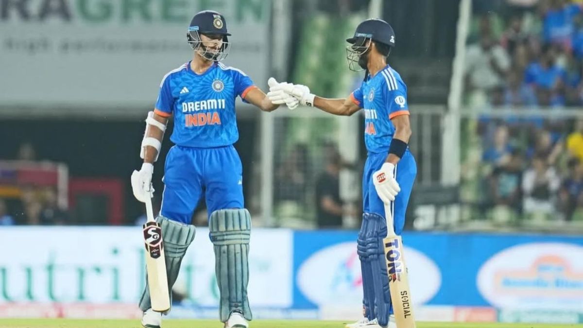 Sport : न्यूजीलैंड सीरीज से पहले इस खिलाड़ी का चला बल्ला, धमाकेदार बैटिंग कर ठोका शतक #INA