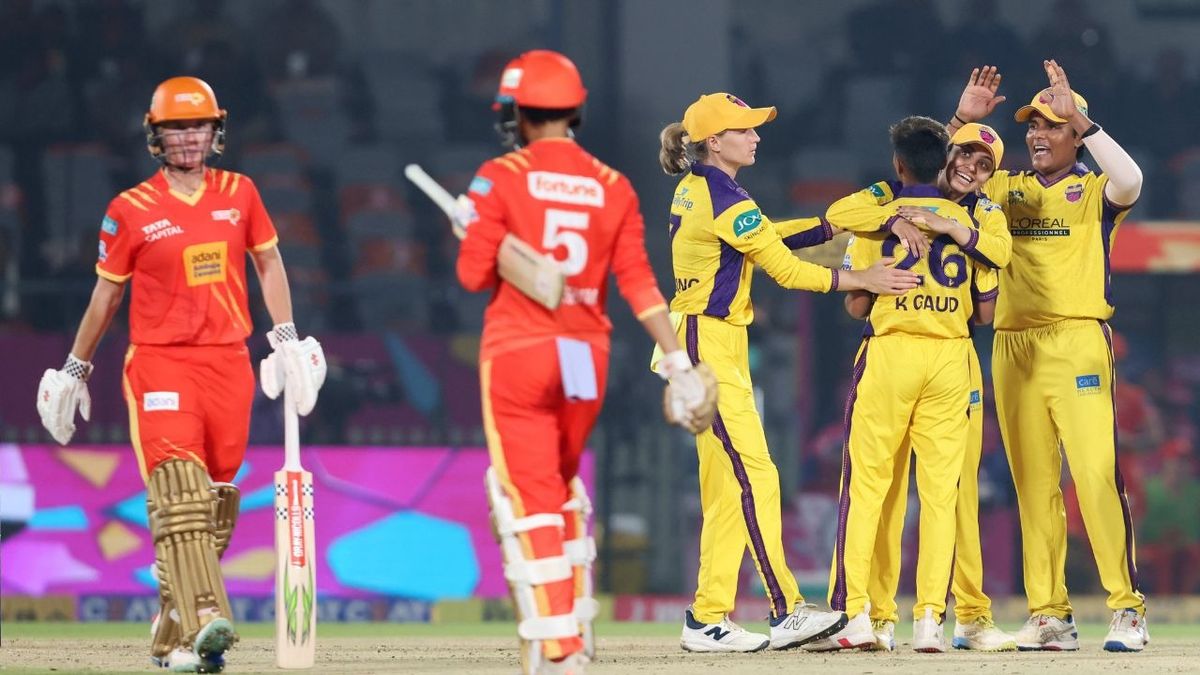 Sport : UPW vs GG WPL 2026: गुजरात जायंट्स ने यूपी वॉरियर्स को 45 रनों से चटाई धूल, राजेश्वरी गायकवाड़ ने चटकाए 3 विकेट #INA